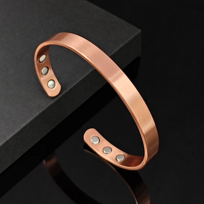 Conjunto de pulseiras e anéis de cobre puro, modelo Simplicity Cuff com fecho magnético, ideal para homens e mulheres que apreciam a saúde e o bem-estar, além de joias de cobre maciço.