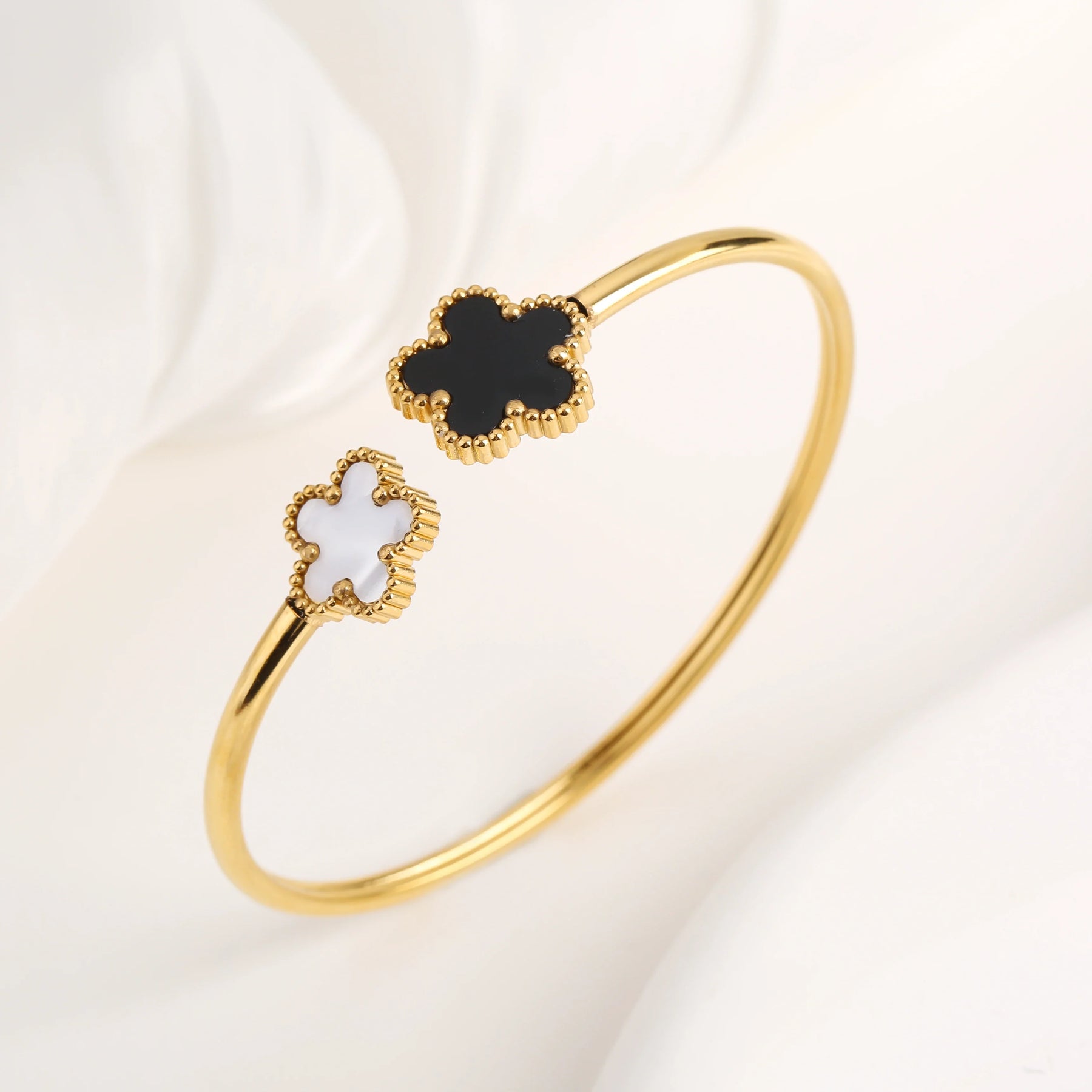 Bracelete Five Leaf