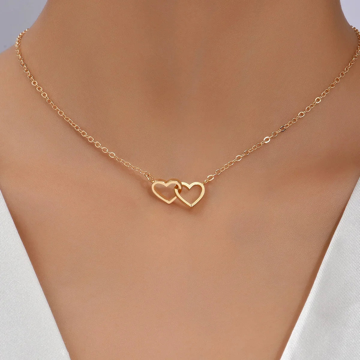 Colar Feminino Tiny Double Hollow Heart