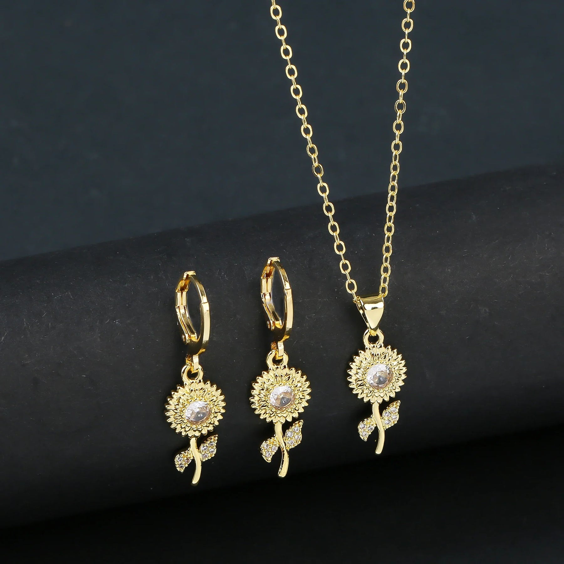 Conjunto colar e brinco elegance