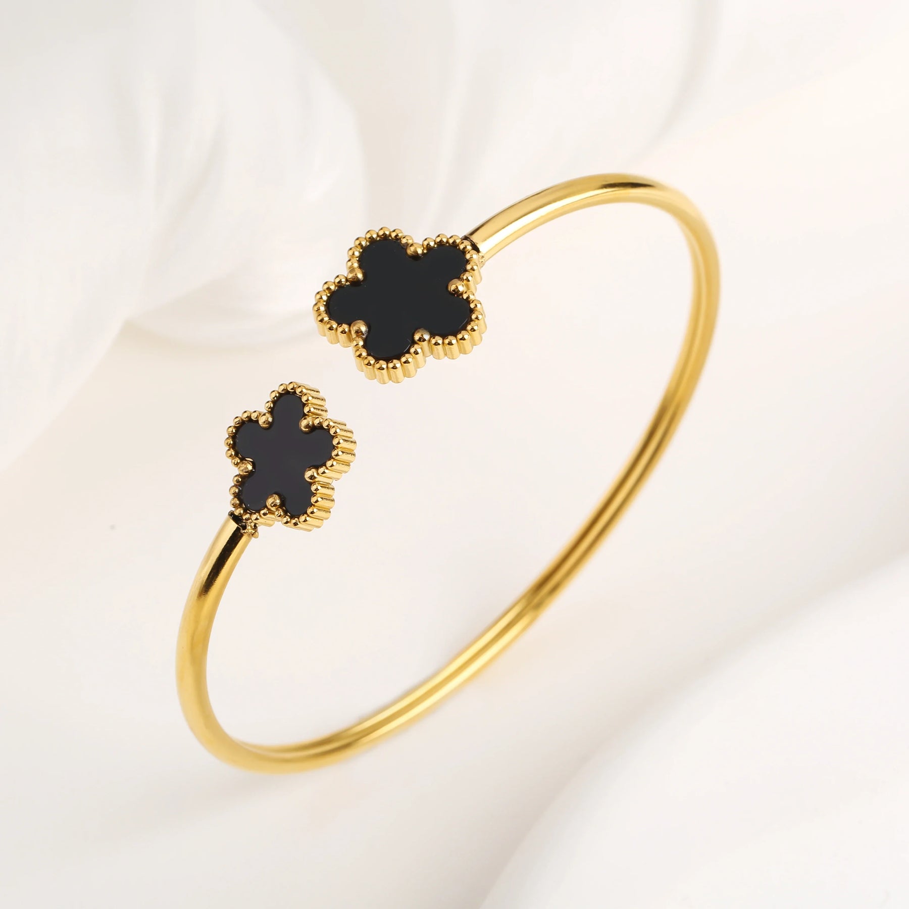 Bracelete Five Leaf