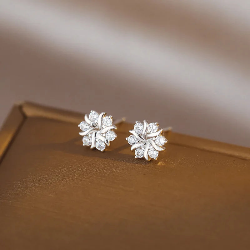 Brincos Love Knot com Banho de Ouro 14K