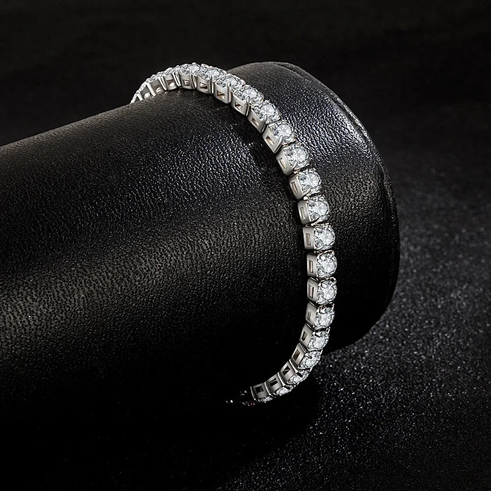 Pulseira feminina em prata de lei S925 com zircônia cúbica em formato de bola de tênis, ideal para noivado e casamento. Design simples e moderno, 4mm, 16-20cm.